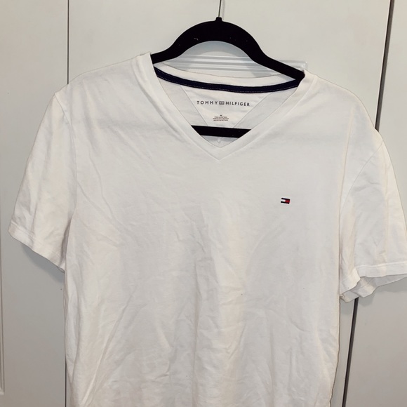 Tommy Hilfiger Tee - Picture 1 of 3